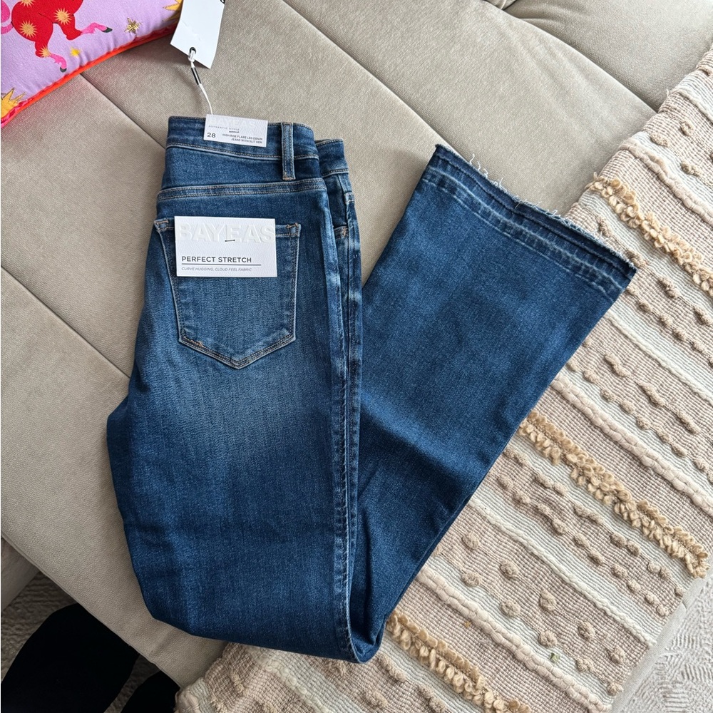 Bayeas Split Flare Jeans